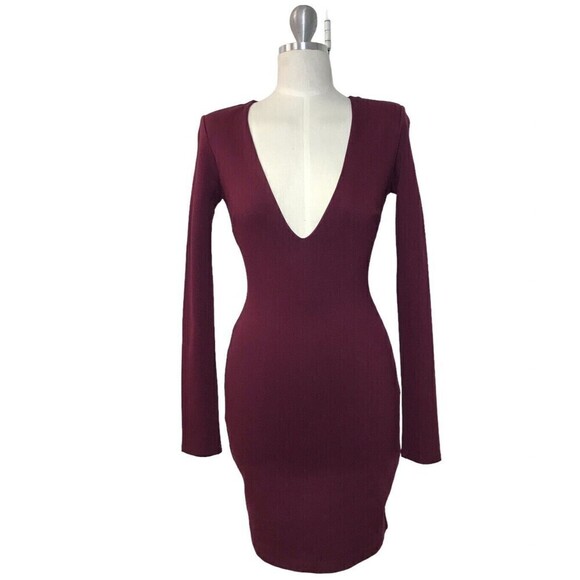 Lulus Dresses & Skirts - Lulus Bodycon Dress Mini Short Size XS Burgundy Long Sleeve Knit Deep V-Neck